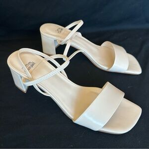 Jeffrey Campbell Cream Strappy Heels Adapt Slingback Sandals 8